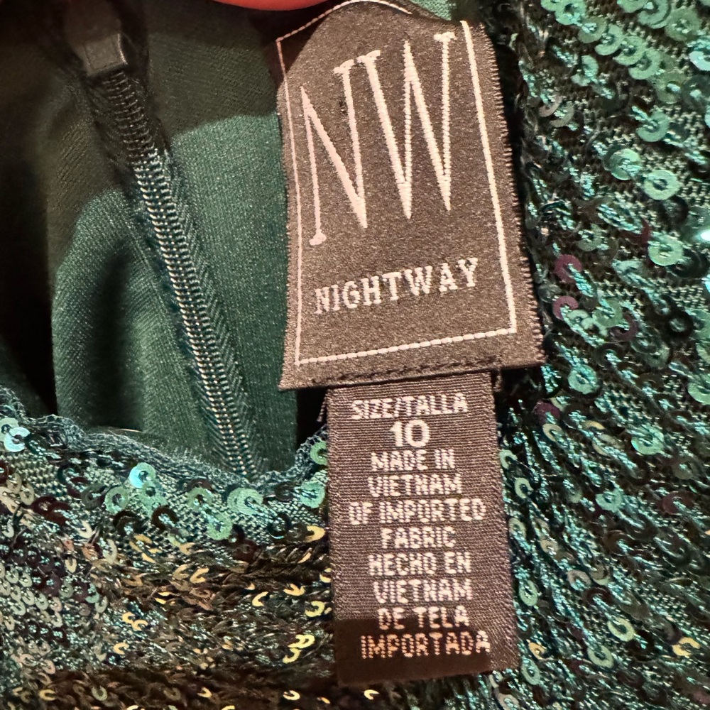 Night Way Collections Green Sequin Gown - Picture 2 of 6